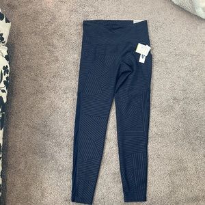 NWT! Old Navy Active Blue Striped High Rise Leggings